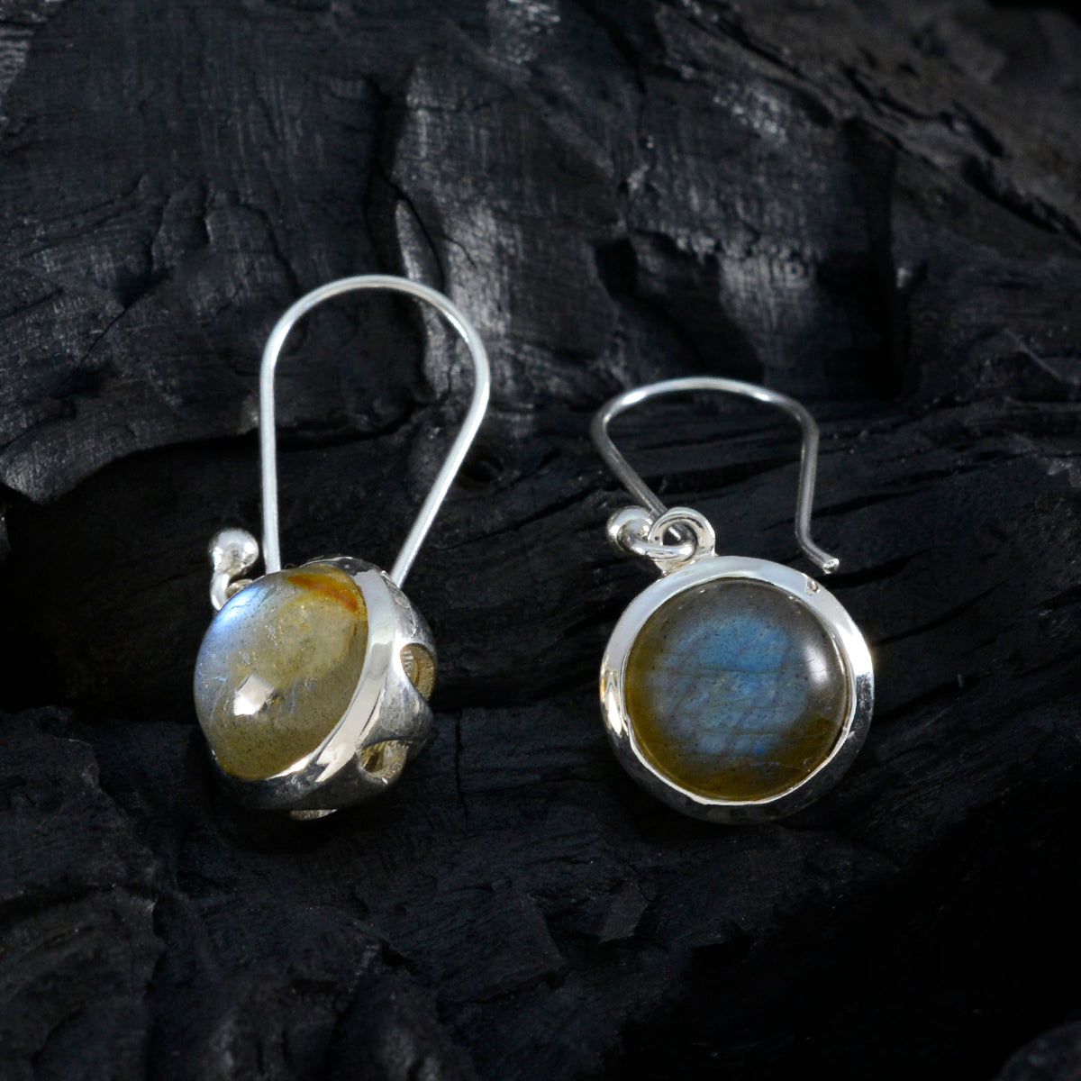 Orecchini pendenti multipli in argento grigio con labradorite mediorientale Camila Immagine secondaria del prodotto