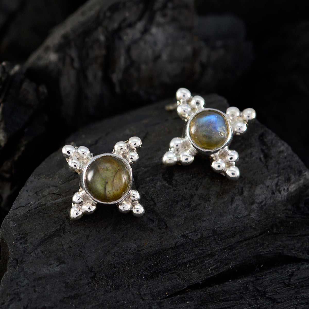 Labradorite-Moroccan-Amanda-Solitaire-Stud-Gray-Sterling-Silver-Earring