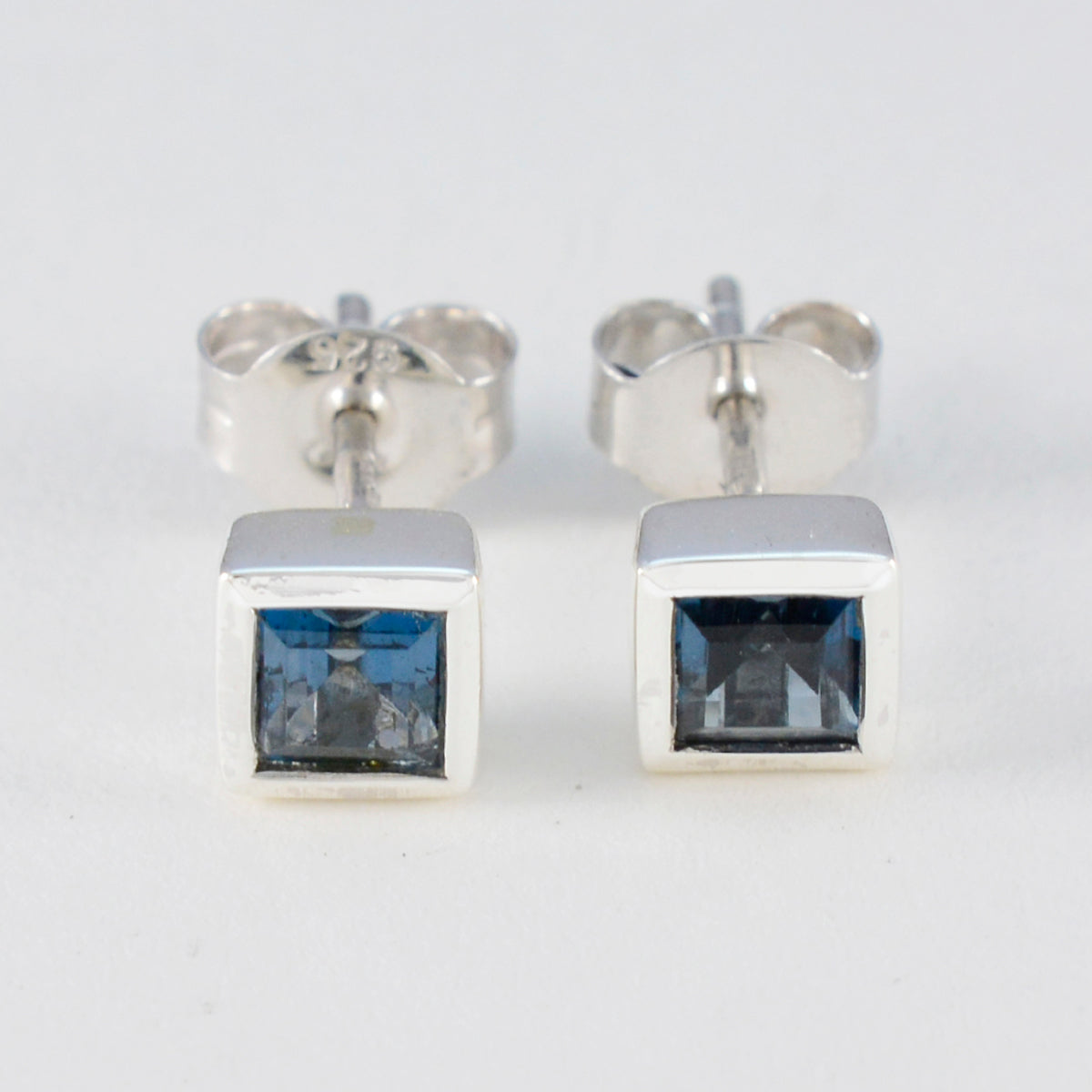 Boucle d'oreille solitaire Julieta russe LBT en argent bleu Image secondaire du produit