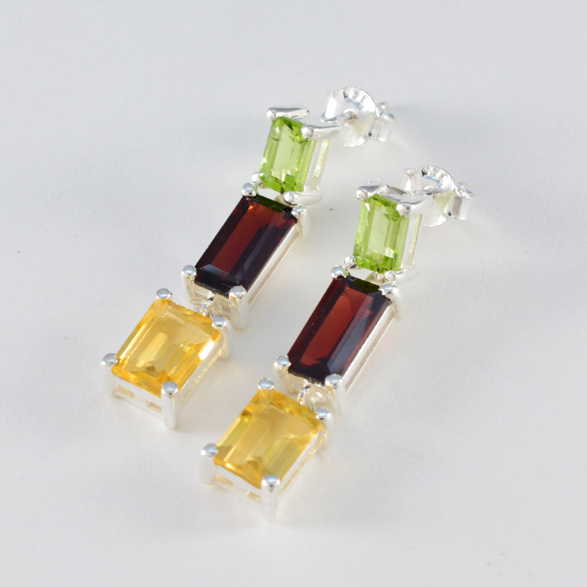 Orecchini pendenti multicolori in argento Sterling con borchie multiple Nella francesi Immagine secondaria del prodotto