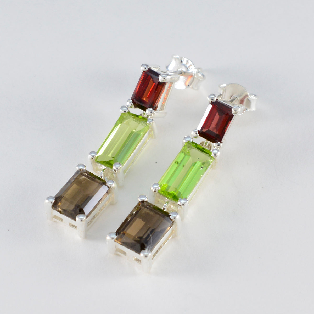 Orecchini a bottone multicolore Nora multiplo in argento 925 multimarca tedesco Immagine secondaria del prodotto