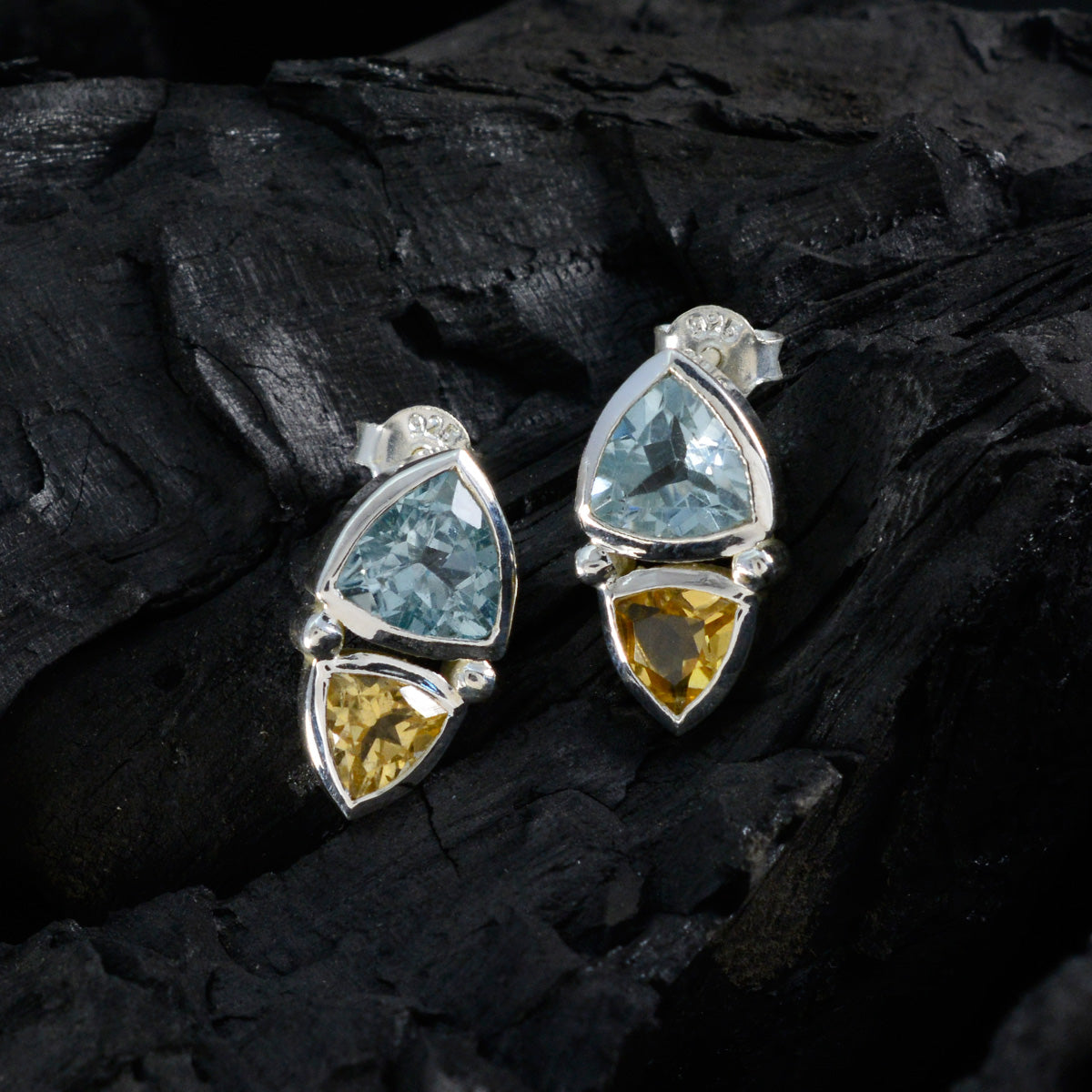 Boucles d'oreilles à tige multicolores en argent sterling Abigail Toi et Moi Image secondaire du produit