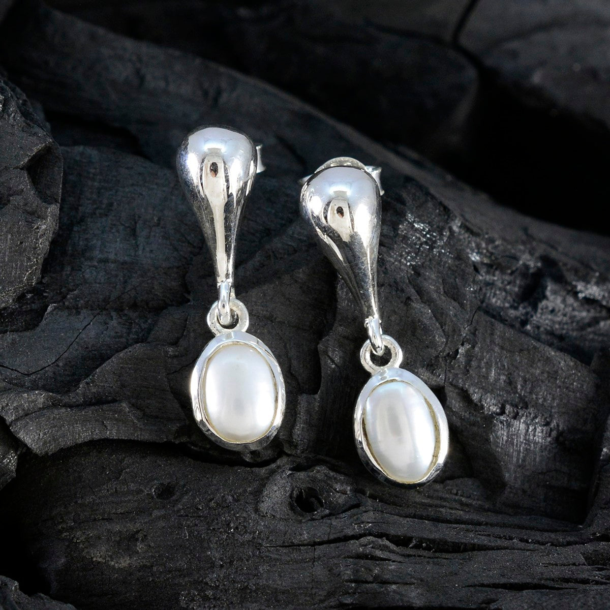 Pearl-American-Fernanda-Solitaire-Stud-White-Silver-Earring