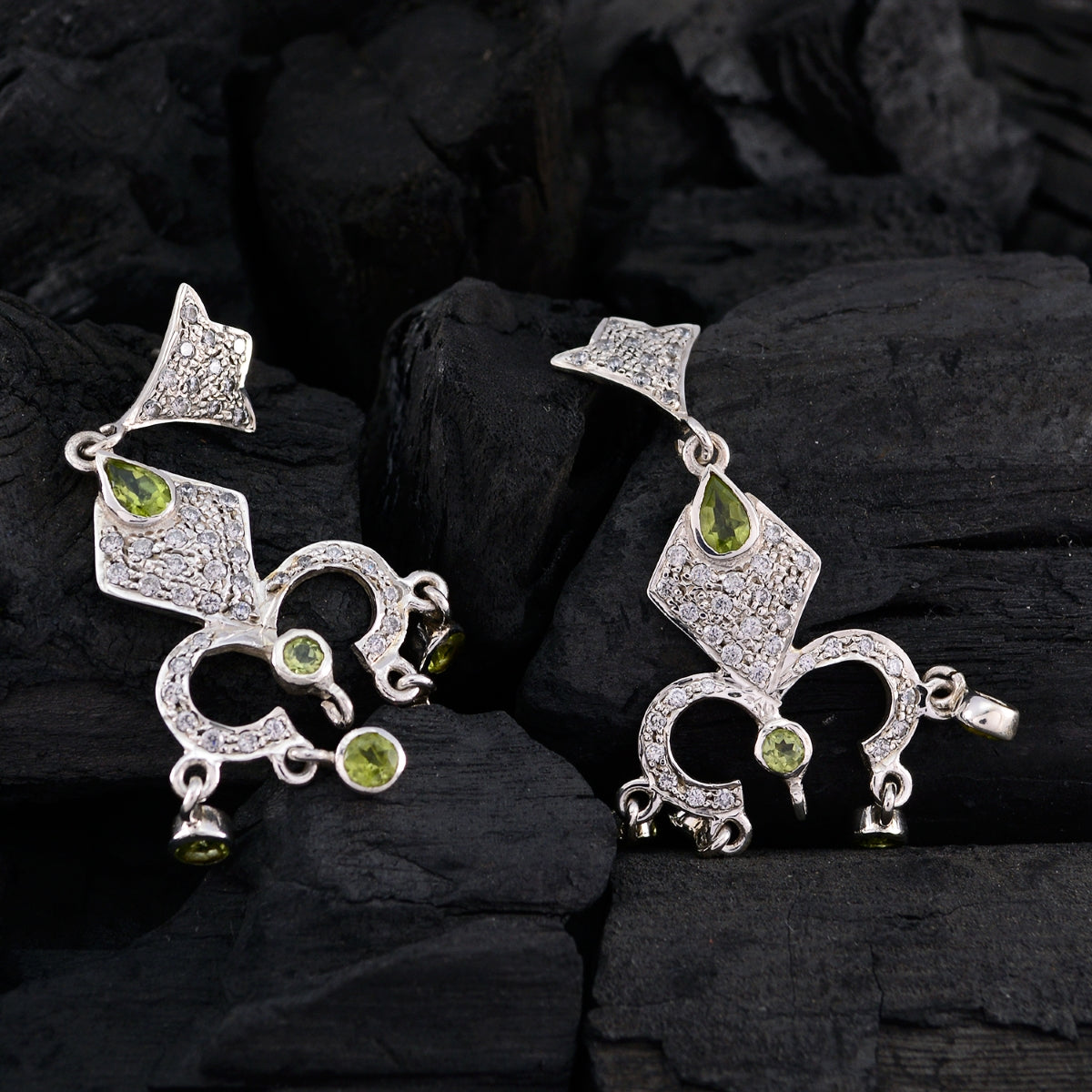 Peridot-Indian-Dewi-multiple-Stud-Green-925-Silver-Earring