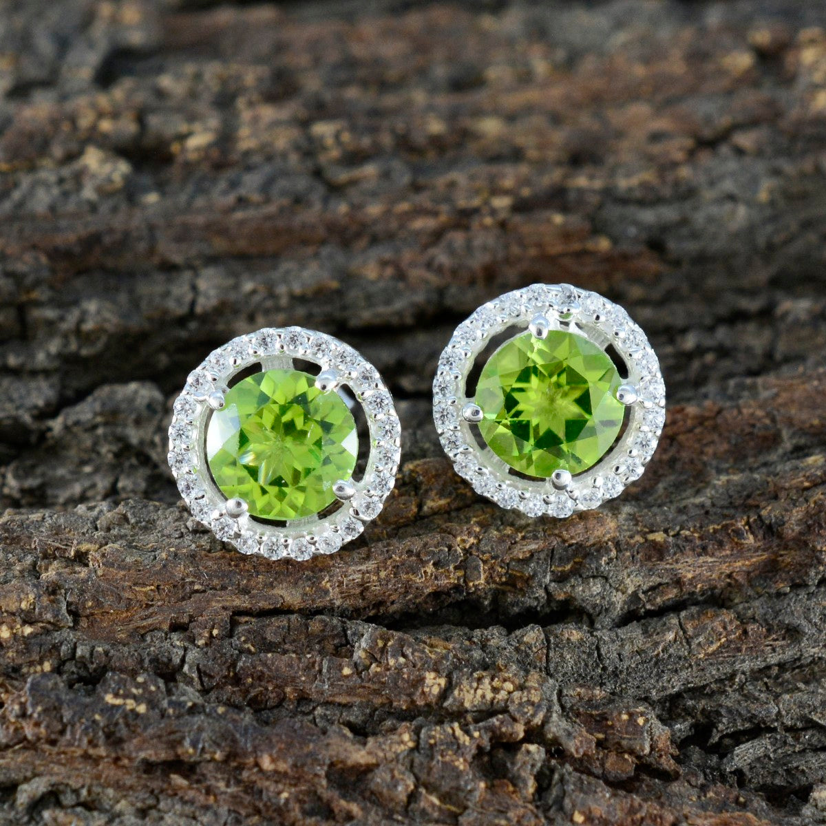 Peridot-American-Riley-Solitaire-Stud-Green-Silver-Earring