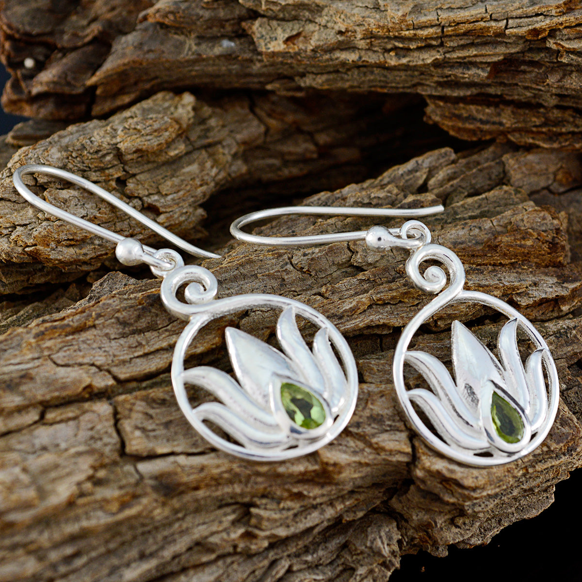 Peridot-Middle-Eastern-Camilla-Solitaire-Dangle-Green-Sterling-Silver-Earring