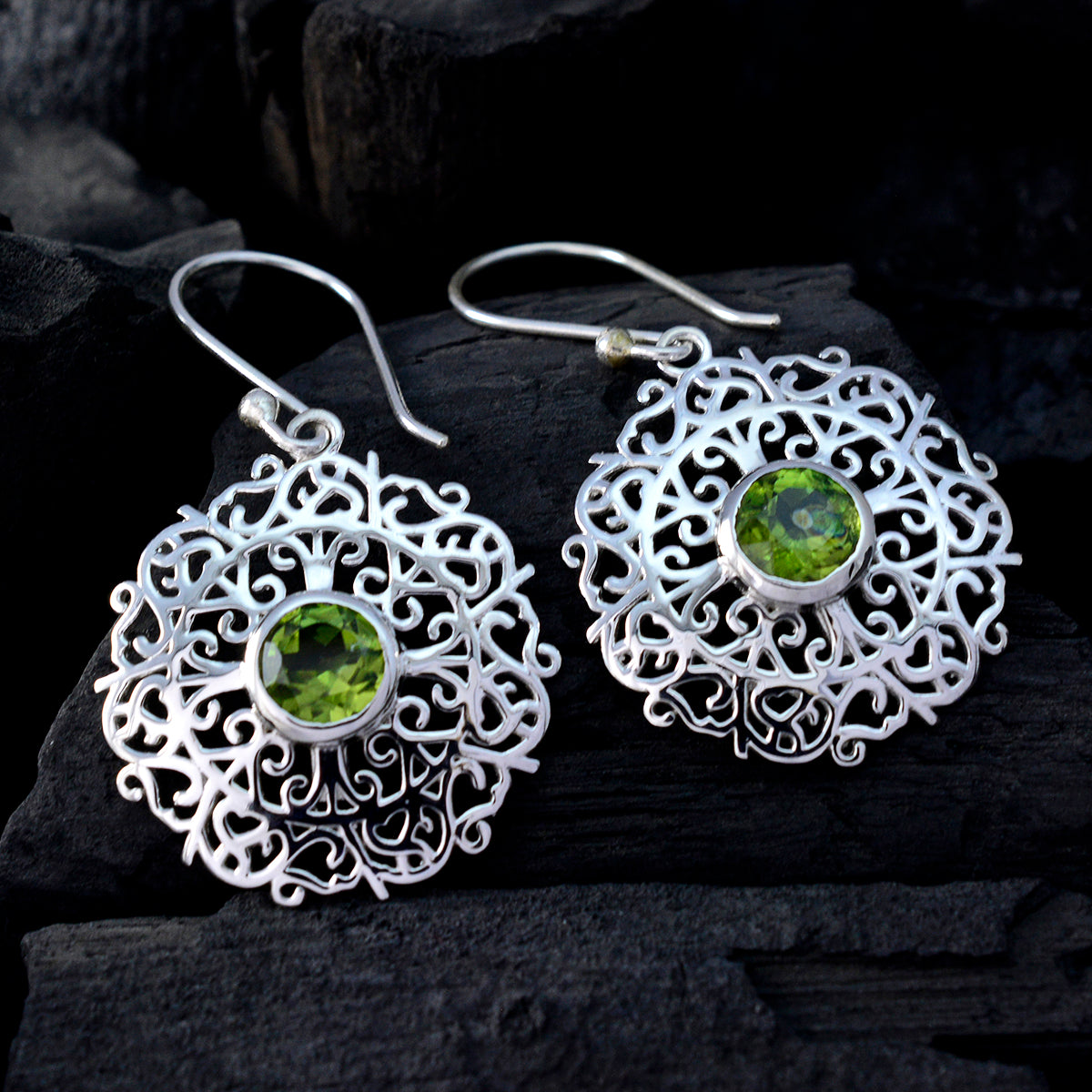 Peridot African Eliza Solitaire Dangle Green 925 Silver Earring Второстепенное изображение товара