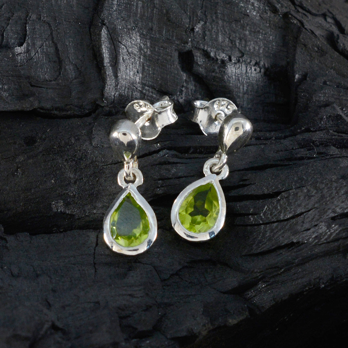 Peridot American Ayaka Solitaire Stud Green Sterling Silver Earring Второстепенное изображение товара