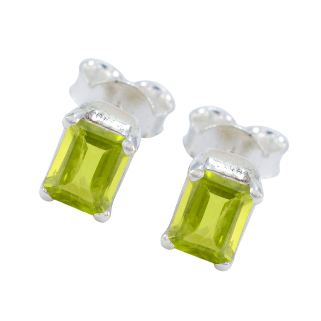 Peridot-Australian-Grace-Solitaire-Stud-Green-Silver-Earring