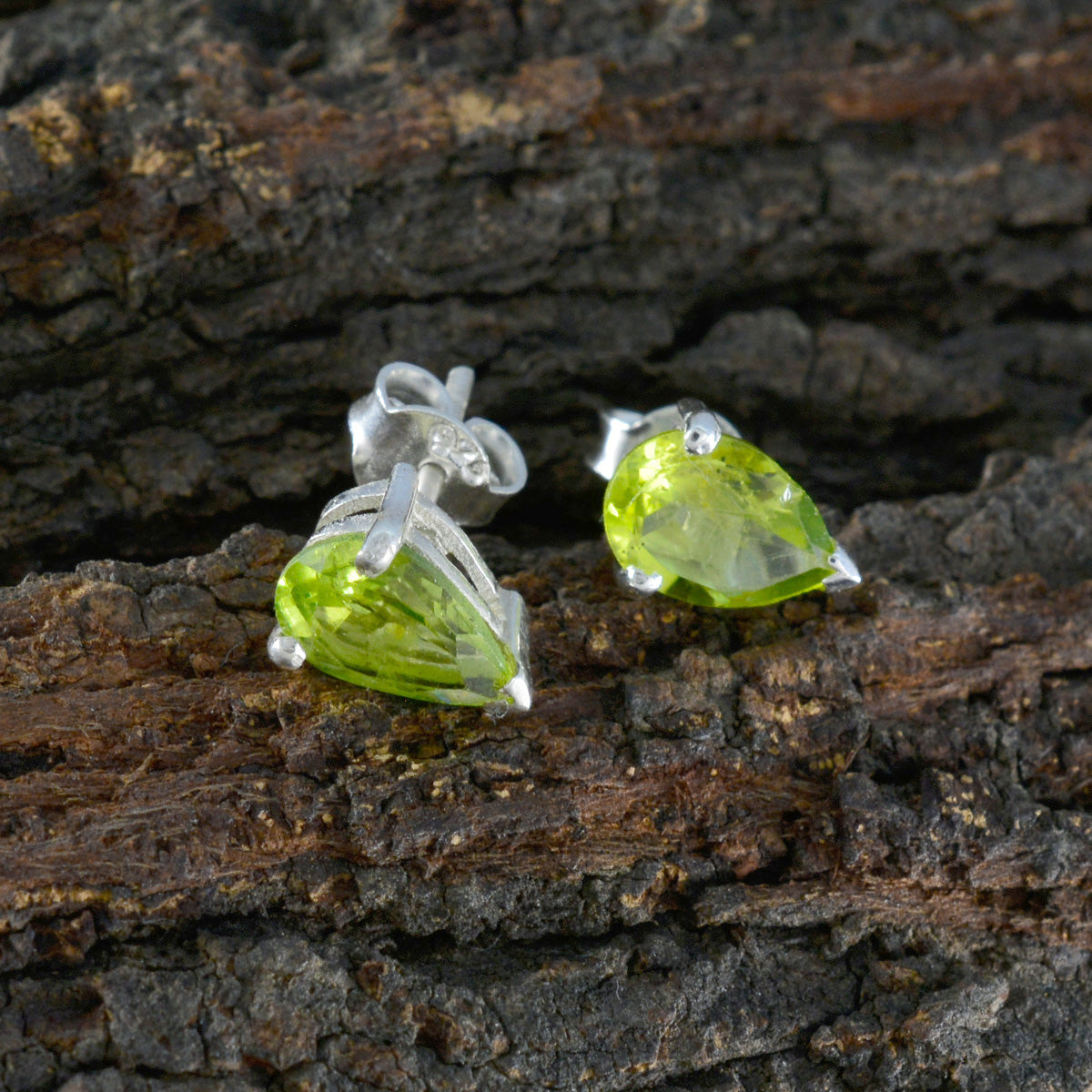 Peridot-Russian-Dayana-Solitaire-Stud-Green-925-Silver-Earring