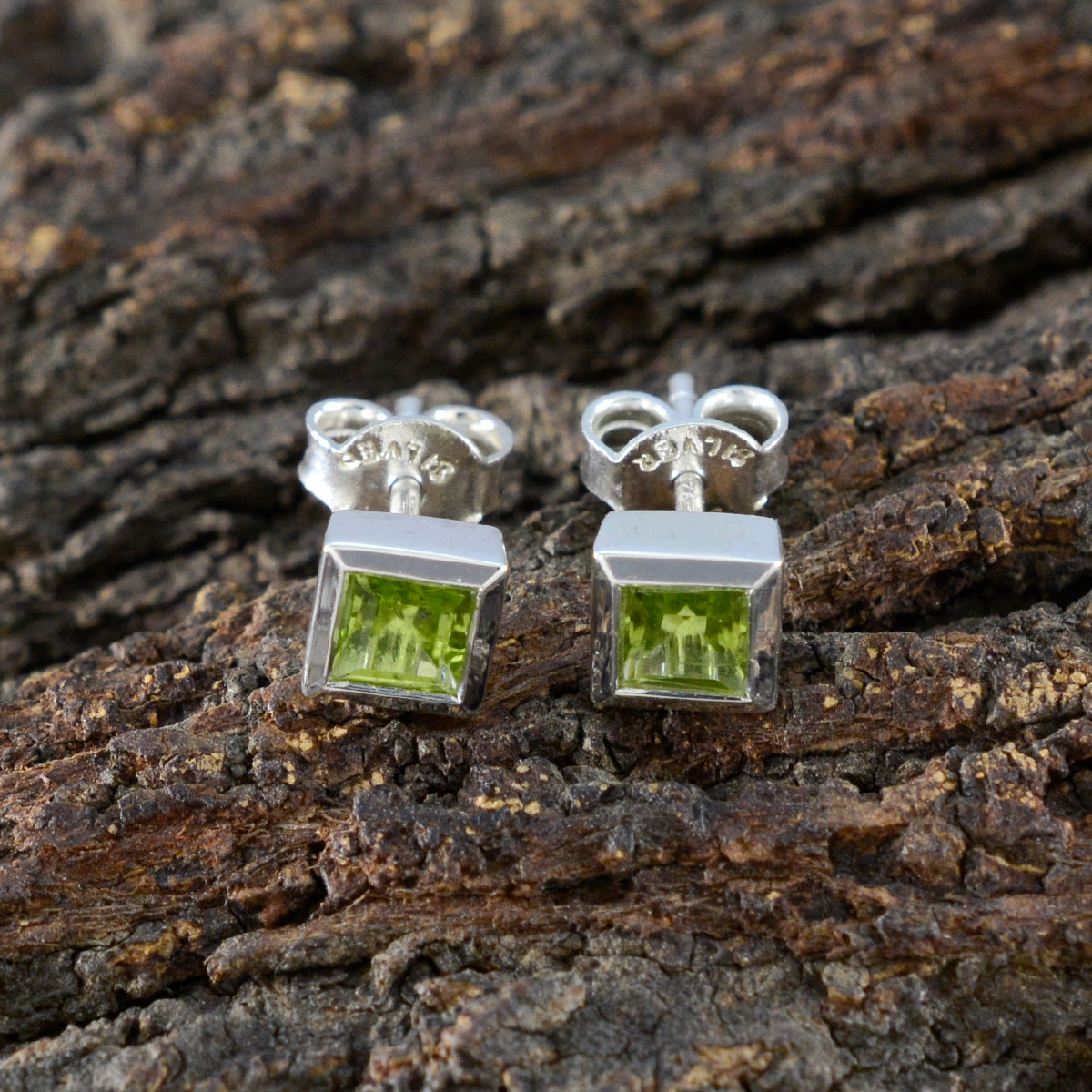 Peridot-Moroccan-Laura-Solitaire-Stud-Green-Sterling-Silver-Earring