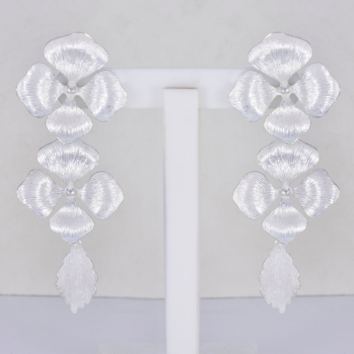 Plain-Turkish-Isabella-plain-Stud-Gray-Silver-Earring