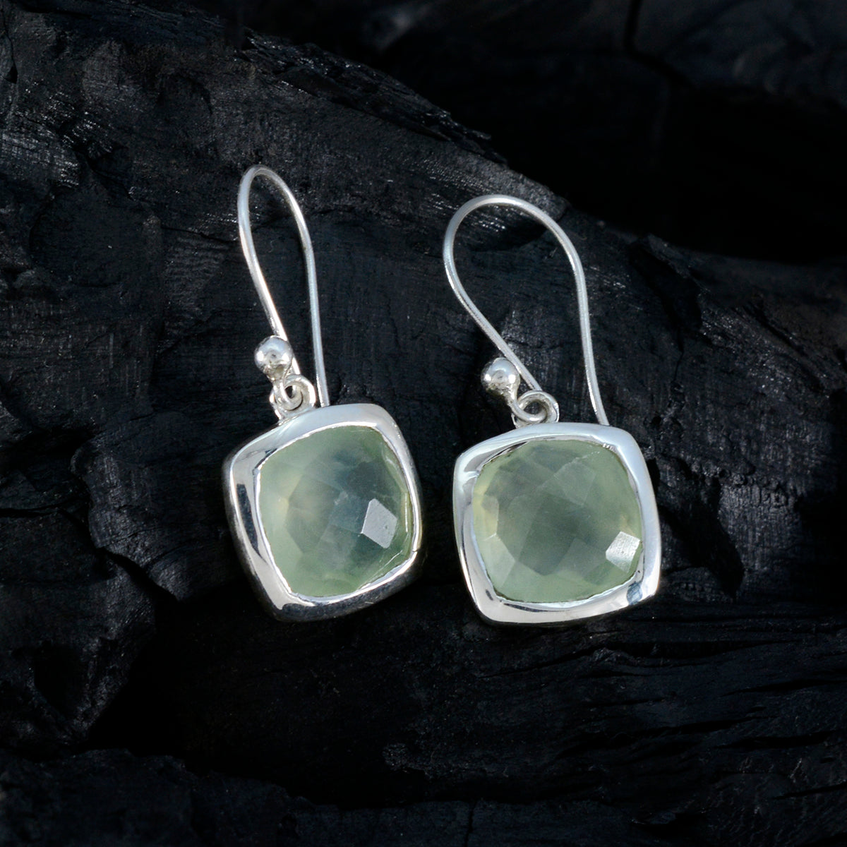 Prehnite-Egyptian-Aiko-Solitaire-Dangle-Green-92.5-Silver-Earring