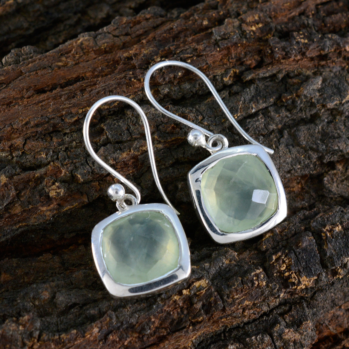 Prehnite-Egyptian-Aiko-Solitaire-Dangle-Green-92.5-Silver-Earring