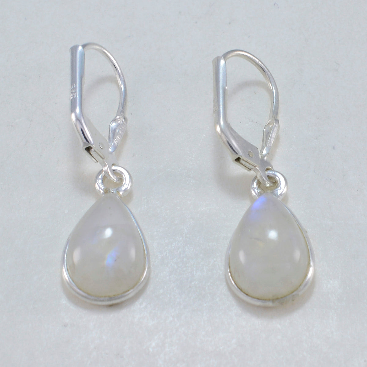Rainbow-Moonstone-Japanese-Mia-Solitaire-Dangle-White-Silver-Earring