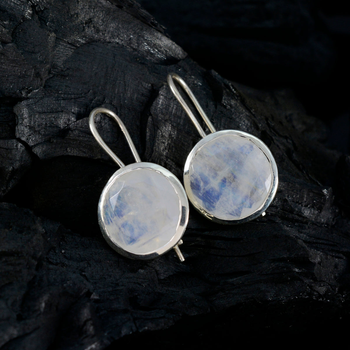 Orecchino pendente in argento sterling 925 bianco con solitario Alina mediorientale in pietra di luna arcobaleno Immagine secondaria del prodotto