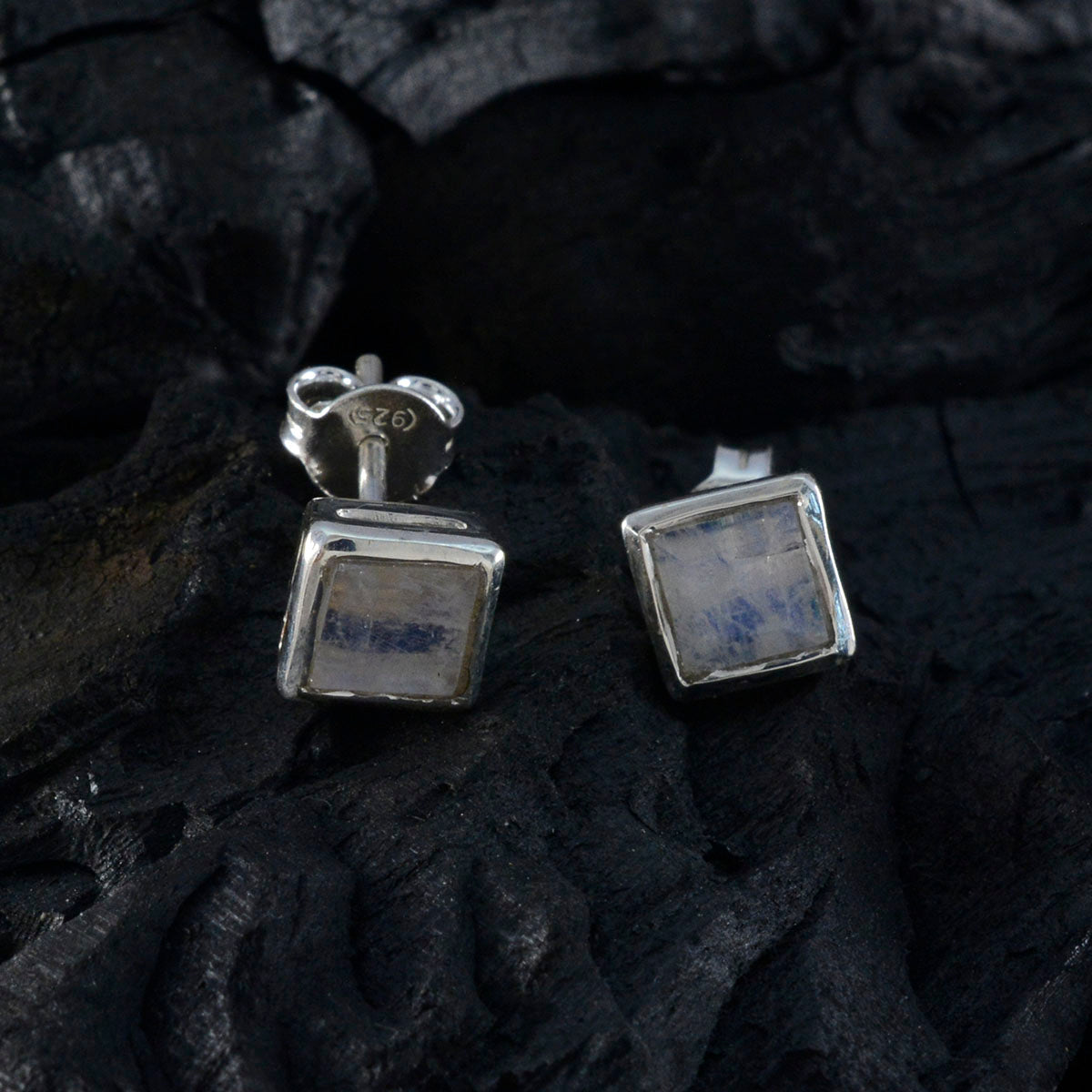 Rainbow-Moonstone-Turkish-Antonia-Solitaire-Stud-White-Silver-Earring