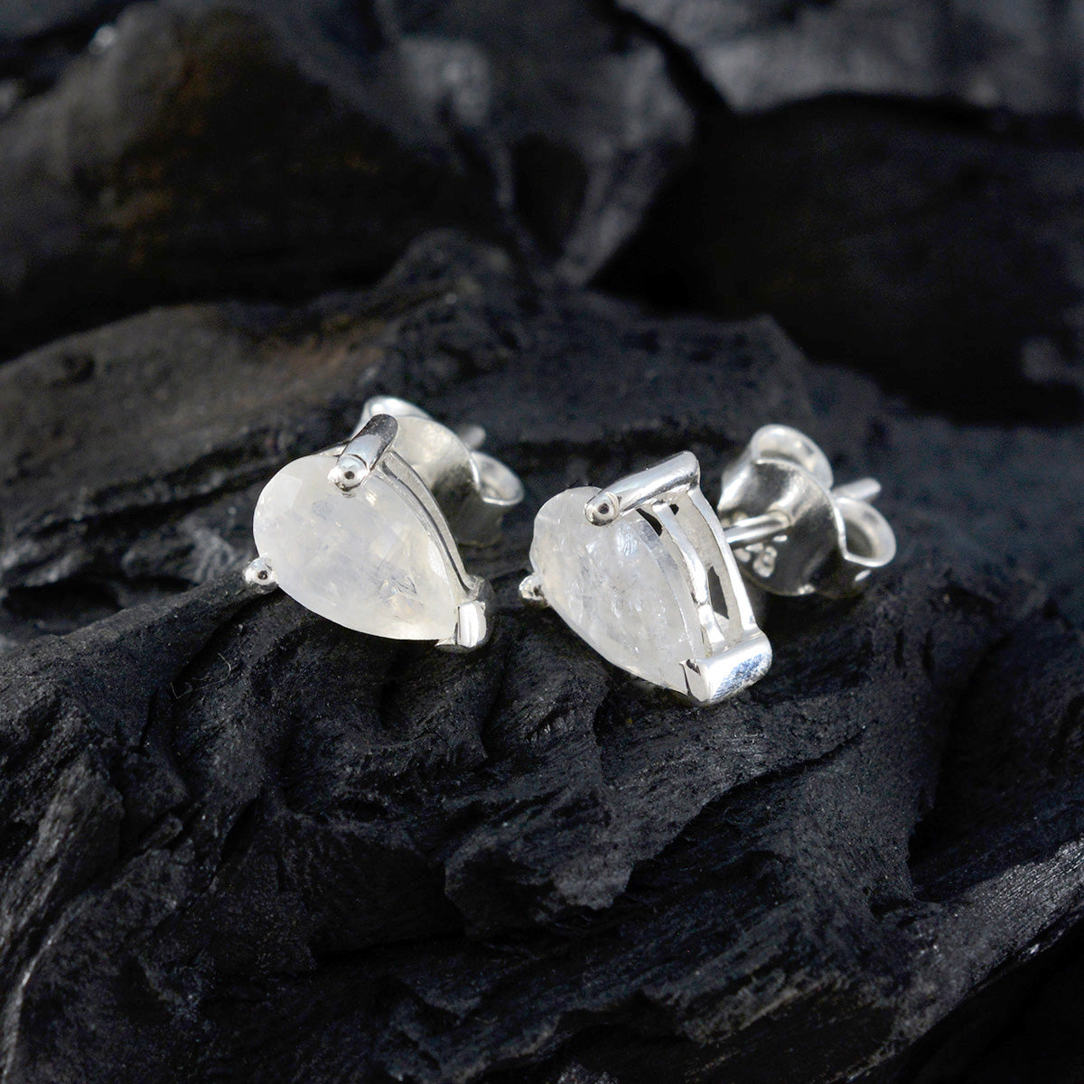 Rainbow-Moonstone-Moroccan-Elena-Solitaire-Stud-White-92.5-Silver-Earring