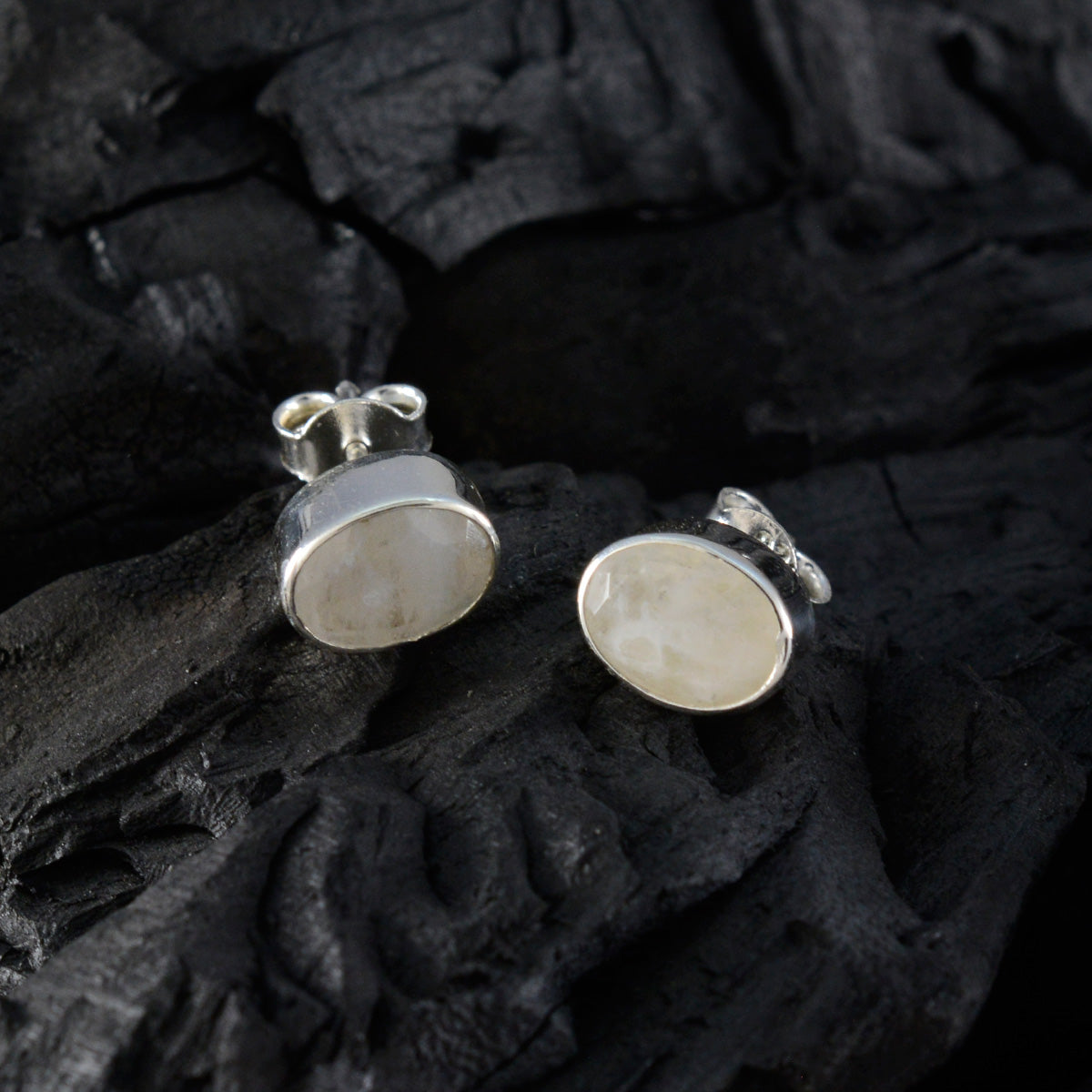 Rainbow-Moonstone-Moroccan-Bianca-Solitaire-Stud-White-925-Sterling-Silver-Earring