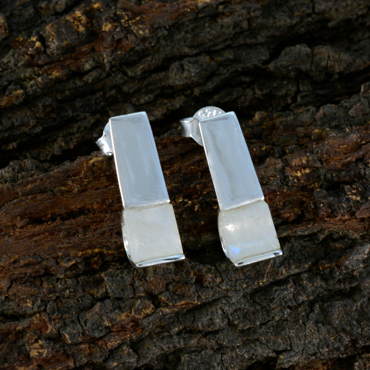 Rainbow-Moonstone-Russian-Luna-Solitaire-Stud-White-925-Silver-Earring