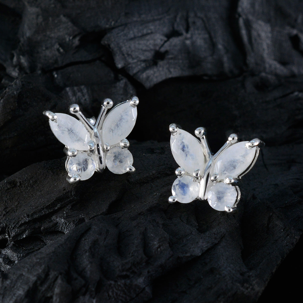 Rainbow-Moonstone-Middle-Eastern-Inès-quarter-Stud-White-Silver-Earring