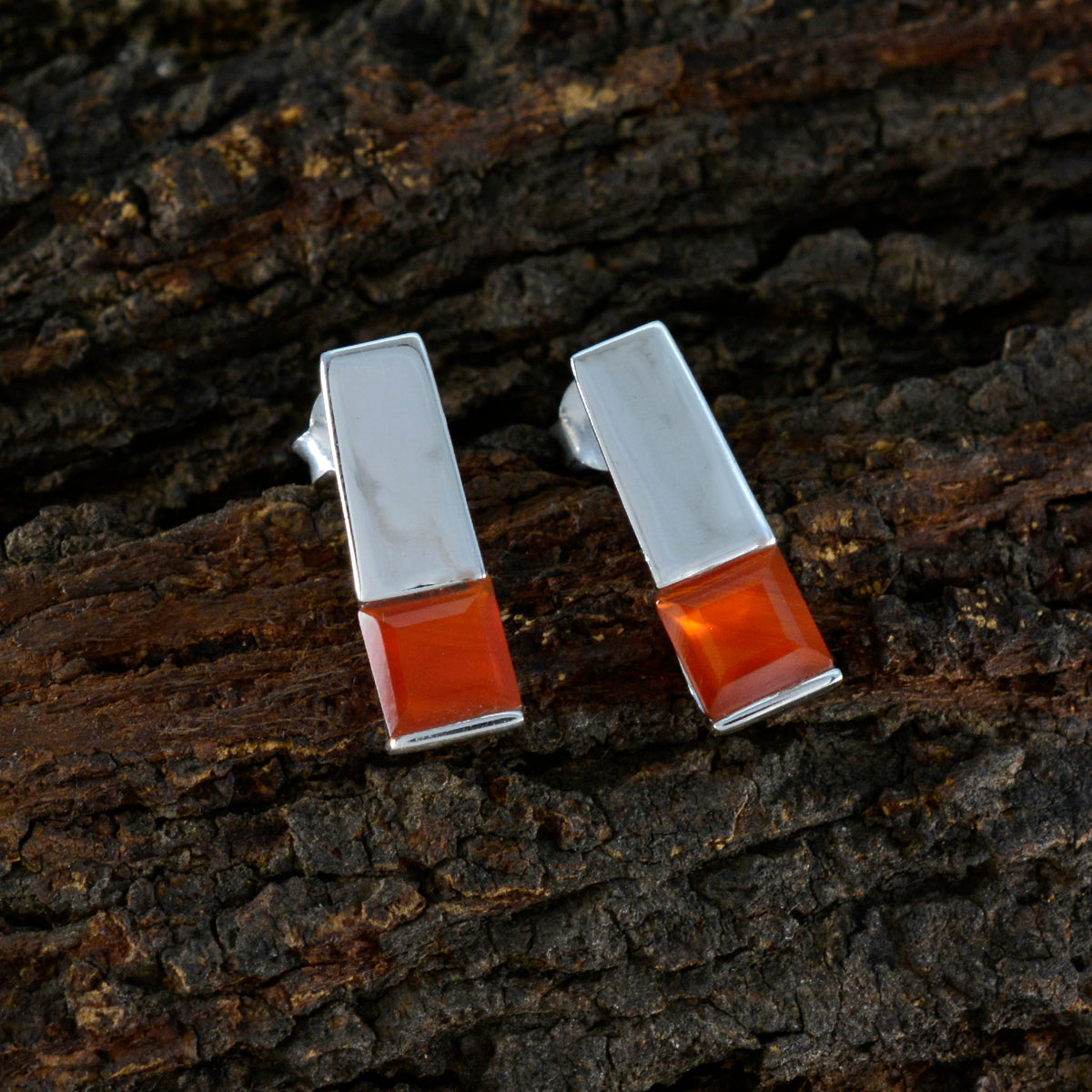 Red-Onyx-Moroccan-Marie-Solitaire-Stud-Red-92.5-Silver-Earring