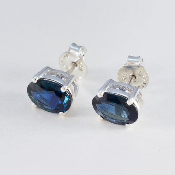 Blue-Sapphire-Egyptian-Yan-Solitaire-Stud-Blue-Silver-Earring