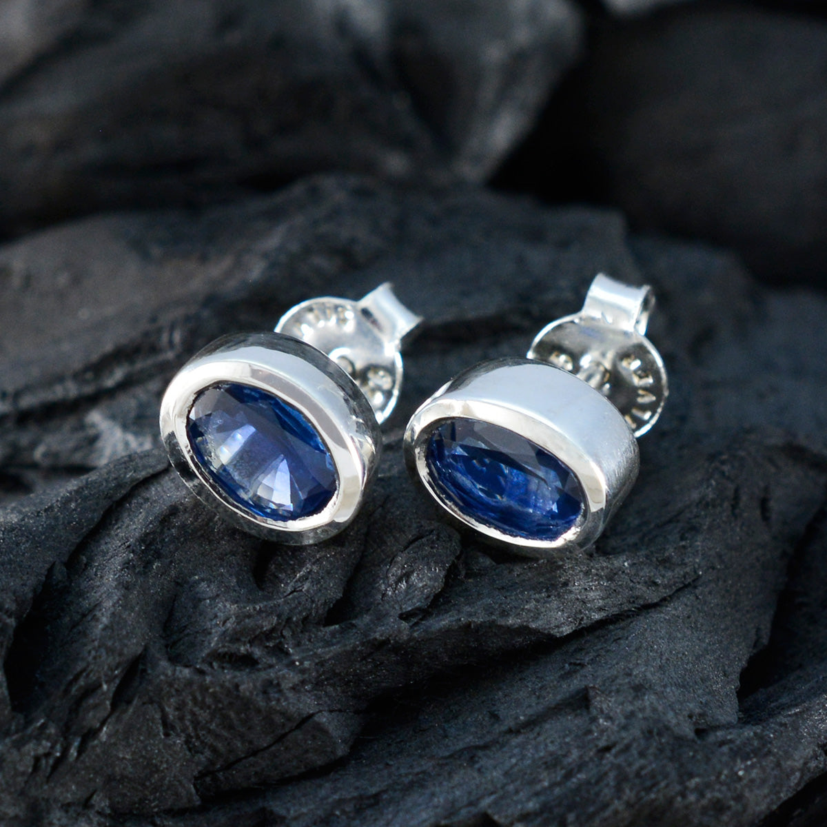 Blue-Sapphire-Russian-Rebeca-Solitaire-Stud-Blue-Sterling-Silver-Earring