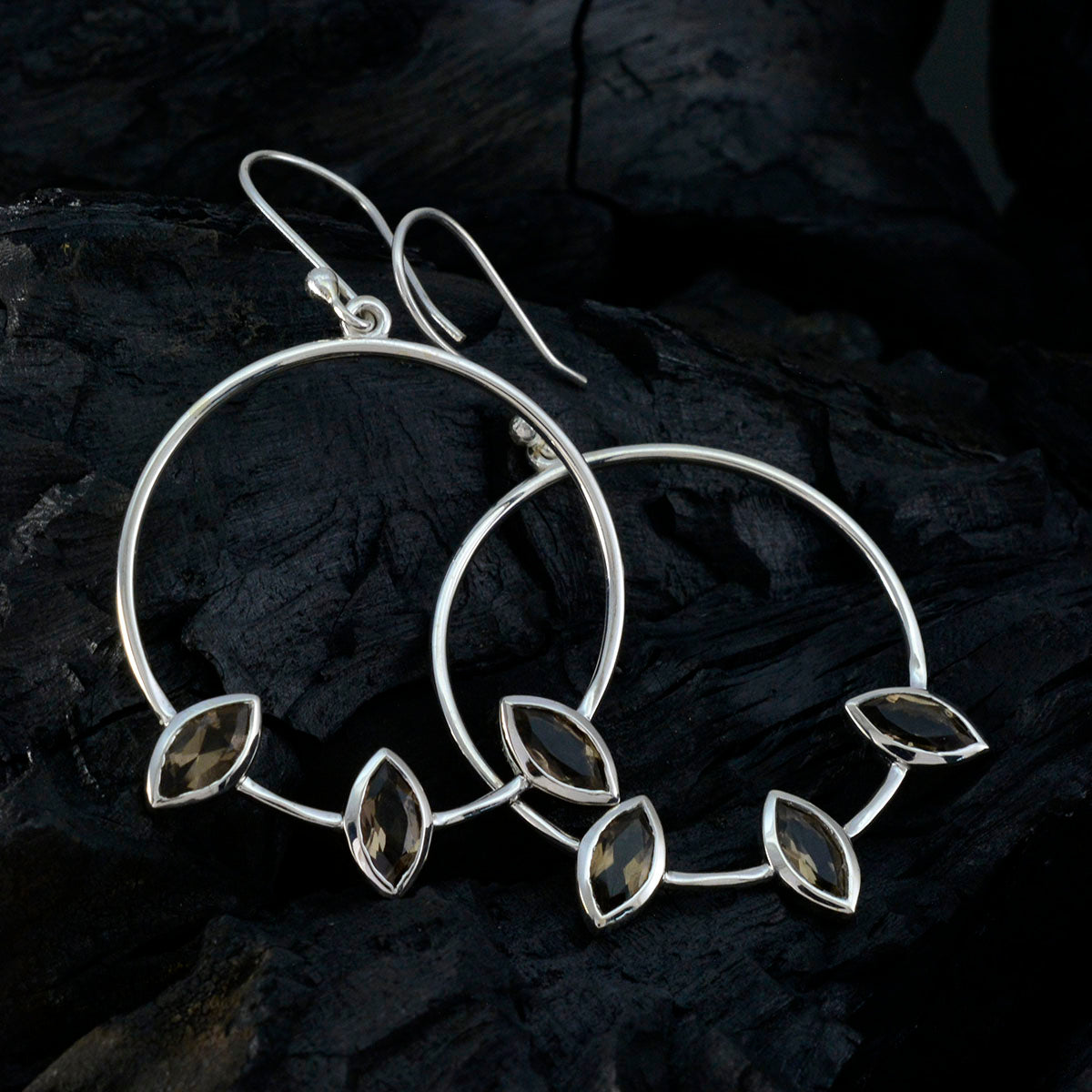 Boucles d'oreilles pendantes en argent sterling marron avec quartz fumé et trilogie Savannah japonaise Image secondaire du produit