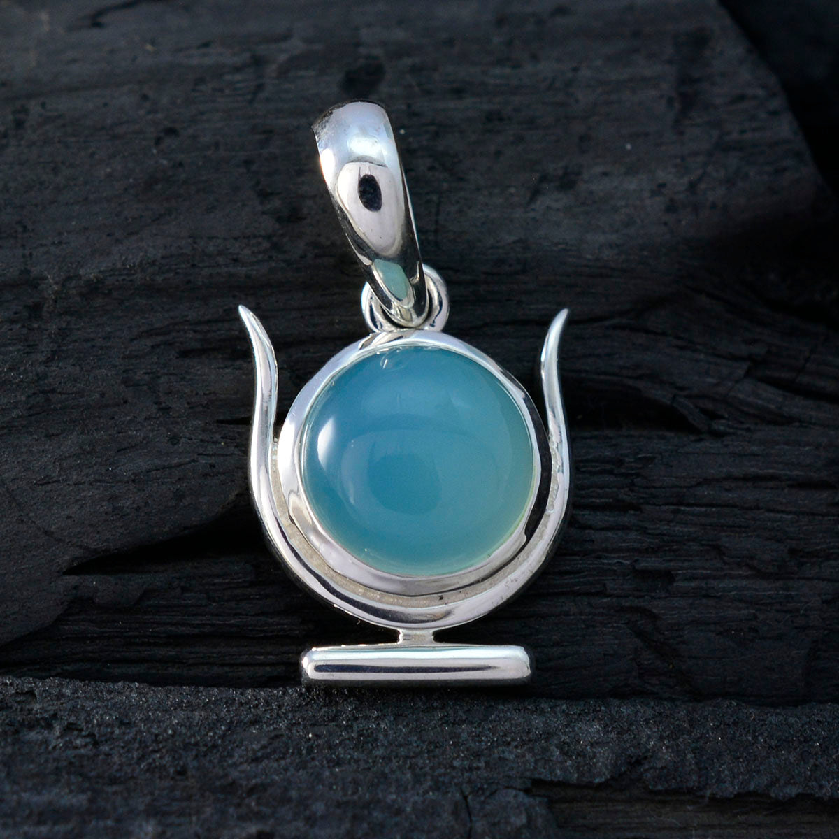 Aqua Chalcedony Delicate German Sterling Silver Solitaire Ivy valentine Blue Pendant Jewellery