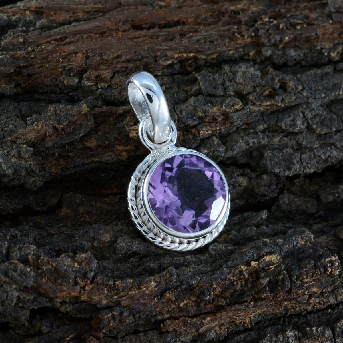 Pendentif solitaire en argent sterling marocain avec améthyste et fil de fer violet Image secondaire du produit