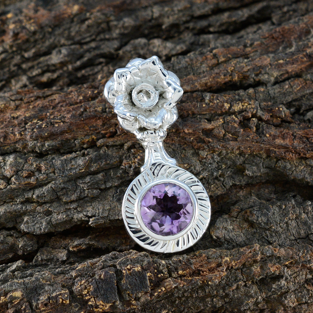 Amethyst Eye-catching Spanish 92.5 Silver Solitaire Cecilia Romantic Purple Pendant Jewellery