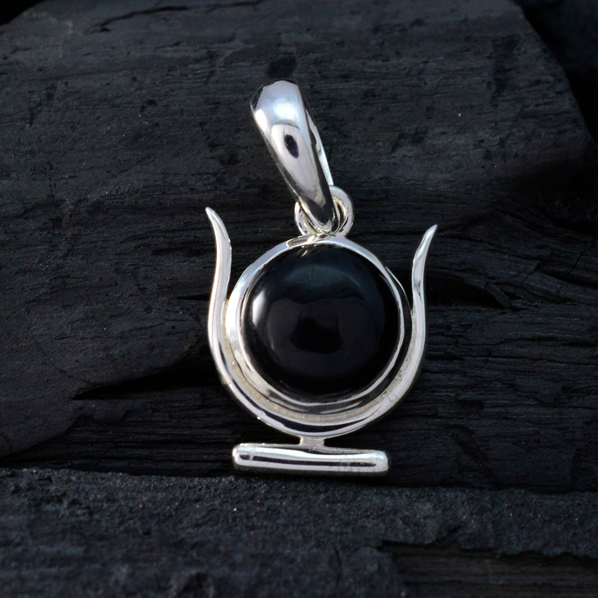 Delicato ciondolo solitario Julia in argento 92,5 spagnolo, in onice nero, gioiello femminile