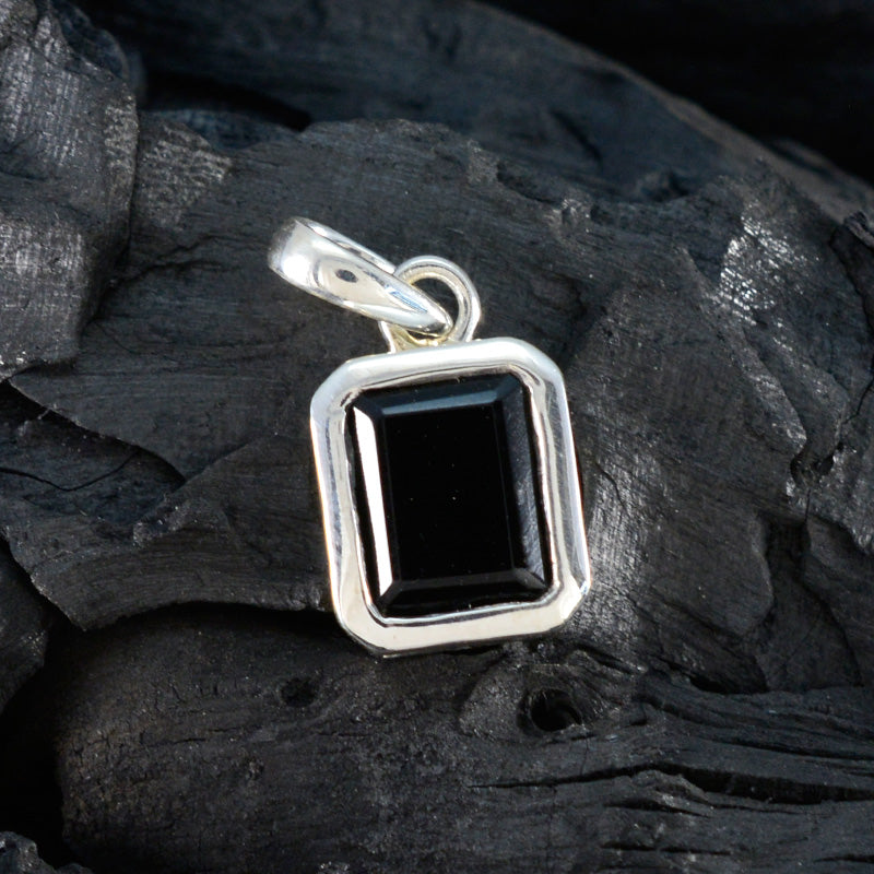 Black Onyx Dainty Spanish 92.5 Silver Solitaire Julia Contemporary Black Pendant Jewellery