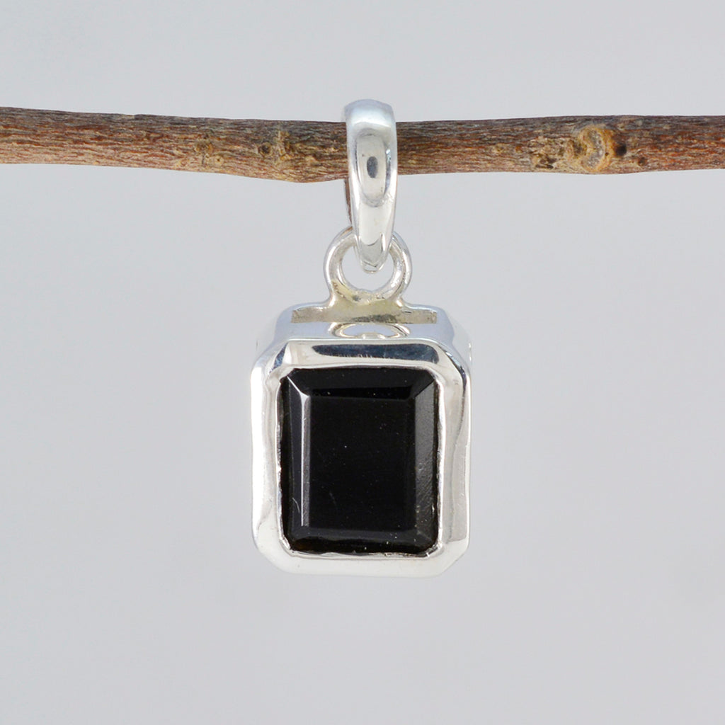 Black Onyx Dainty Spanish 92.5 Silver Solitaire Julia Contemporary Black Pendant Jewellery