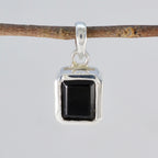 Delicato ciondolo solitario Julia in argento 92,5 con onice nero e ciondolo contemporaneo in argento spagnolo