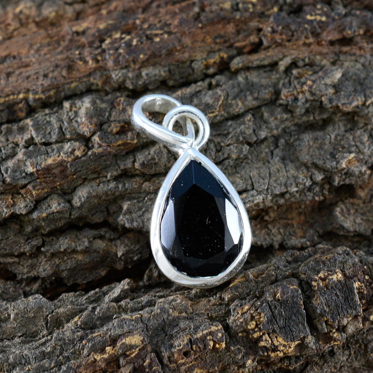 Black Onyx Elegant Korean 925 Silver Solitaire Min-seo Armor Black Pendant Jewelry