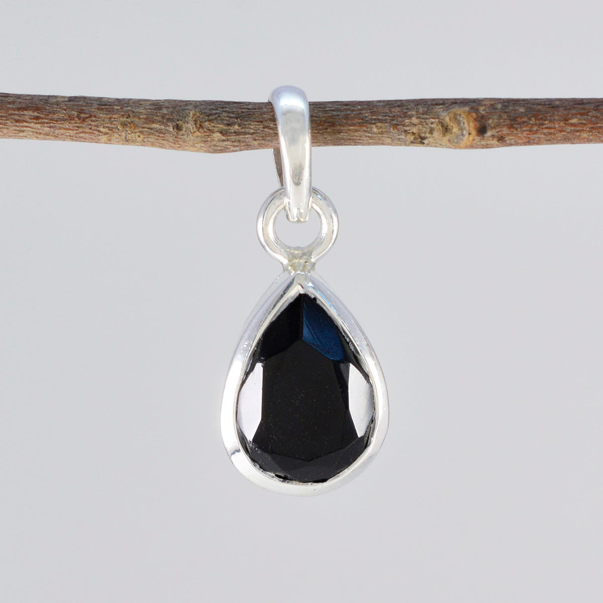 Elegante Koreaanse 925 zilveren solitaire Min-seo Armor zwarte hanger met zwarte onyx Secundaire afbeelding