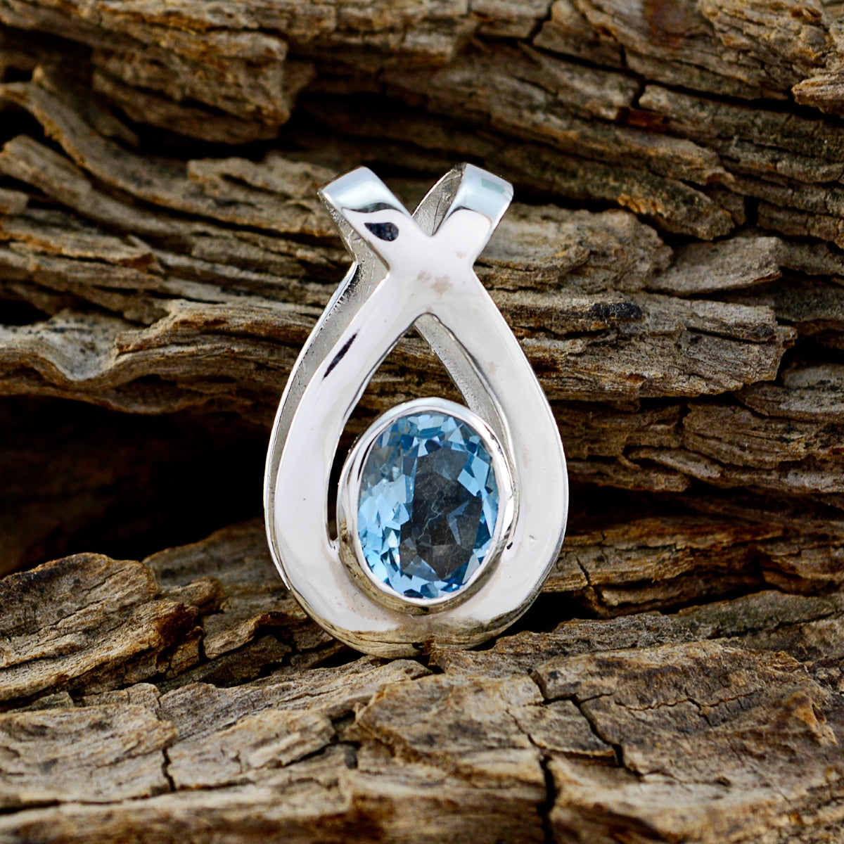 Blue Topaz Delicate German 92.5 Silver Solitaire Luisa Modern Blue Pendant Jewellery
