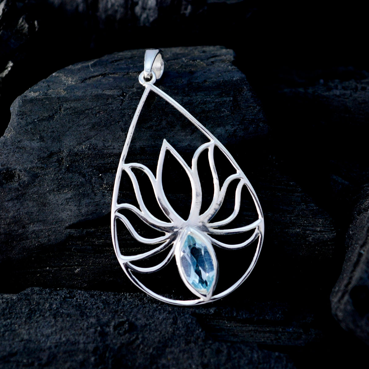 Blue Topaz Delicate German 92.5 Silver Solitaire Ella Rope-Wire Blue Pendant Jewellery