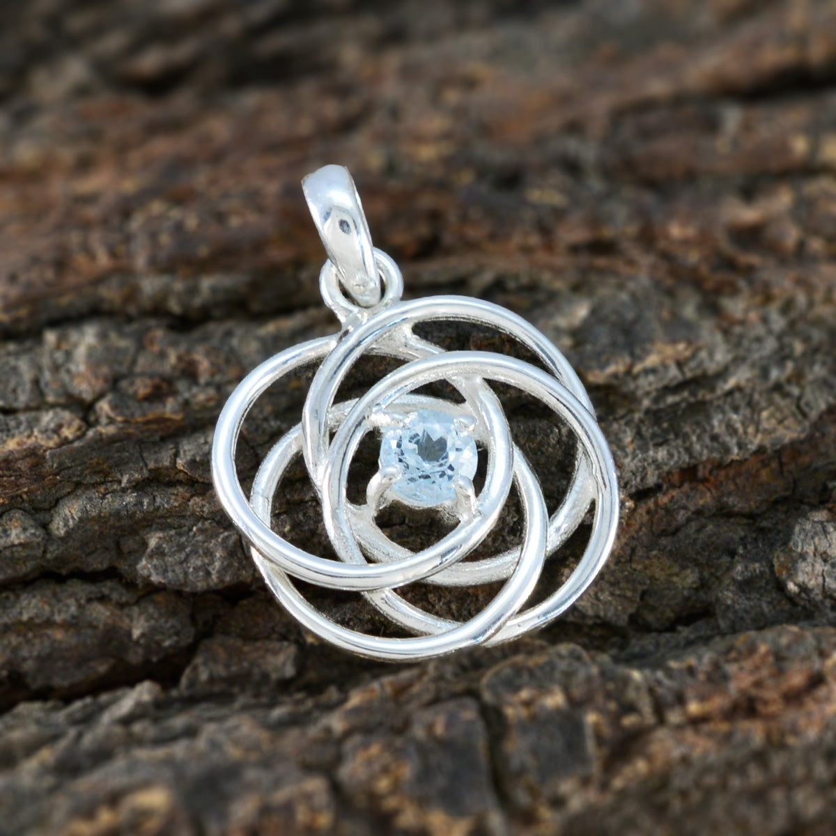 Blue Topaz Delicate Italian 92.5 Silver Solitaire Valentina antique Blue Pendant Jewellery