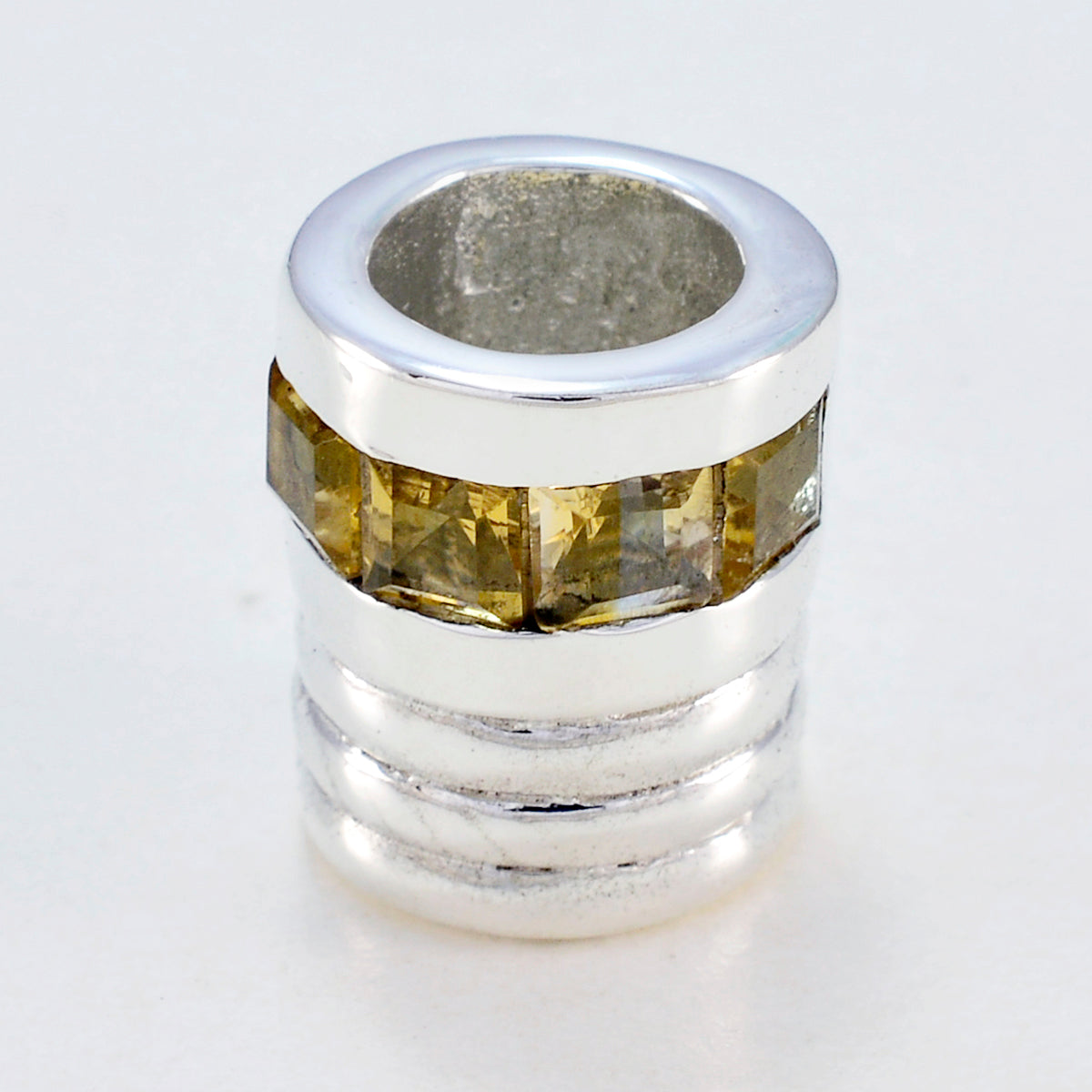 Pendentif en argent 925 russe léger et citrine, bijou sophistiqué de couleur jaune. Image secondaire du produit