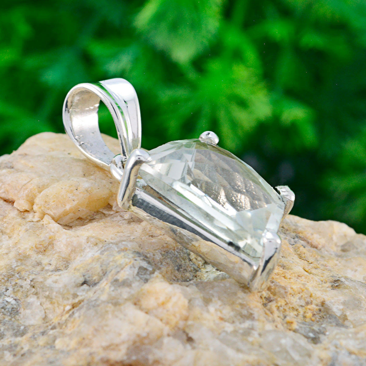 Green Amethyst Whisper-thin Egyptian Silver Solitaire Bianca Luxurious Green Pendant Jewelry