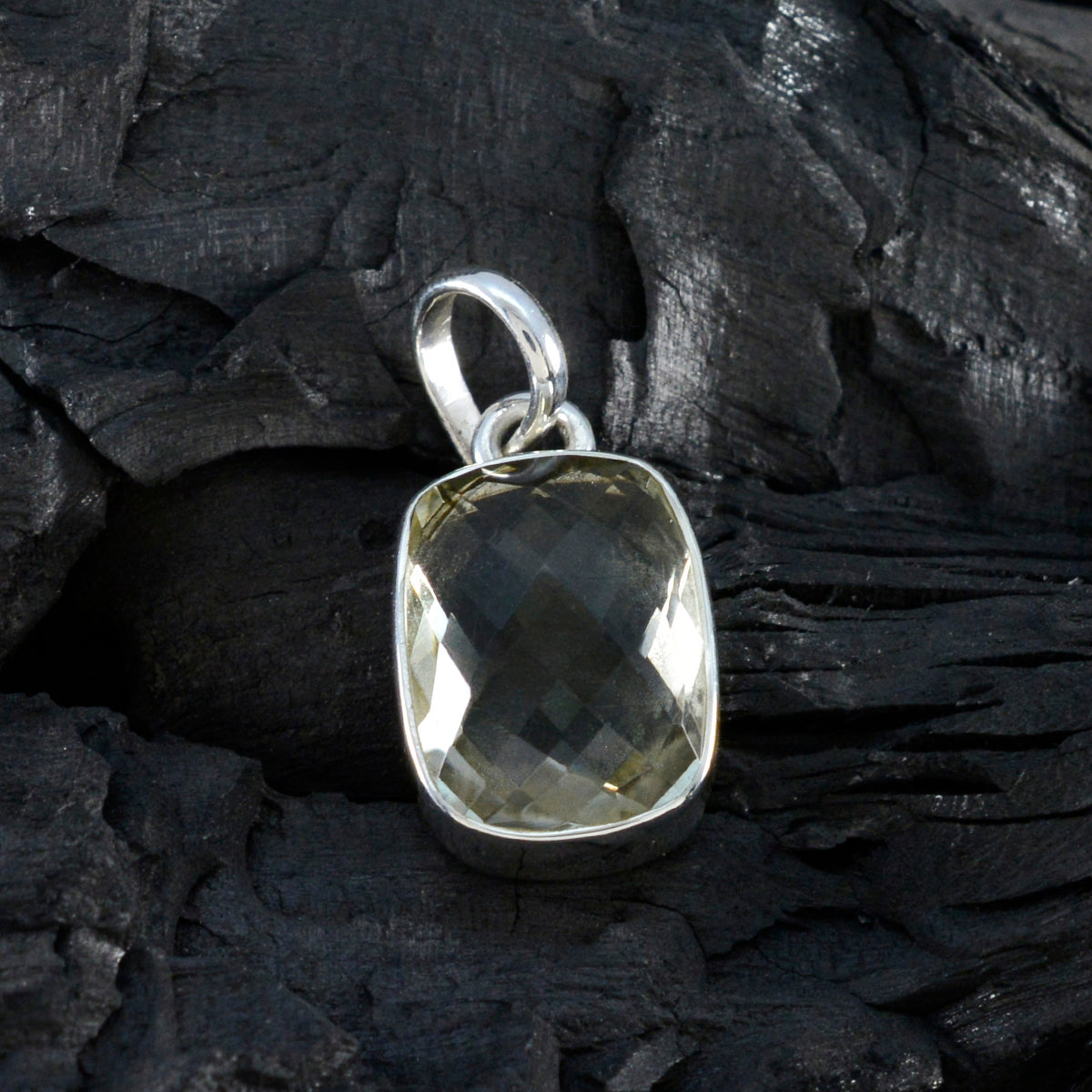 Green Amethyst Whisper-thin Turkish Sterling Silver Solitaire Amelia Heart Green Pendant Jewellery