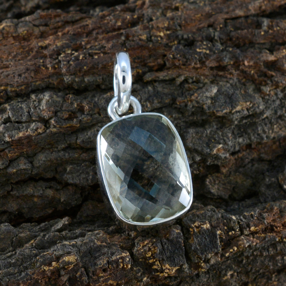 Green Amethyst Whisper-thin Turkish Sterling Silver Solitaire Amelia Heart Green Pendant Jewellery