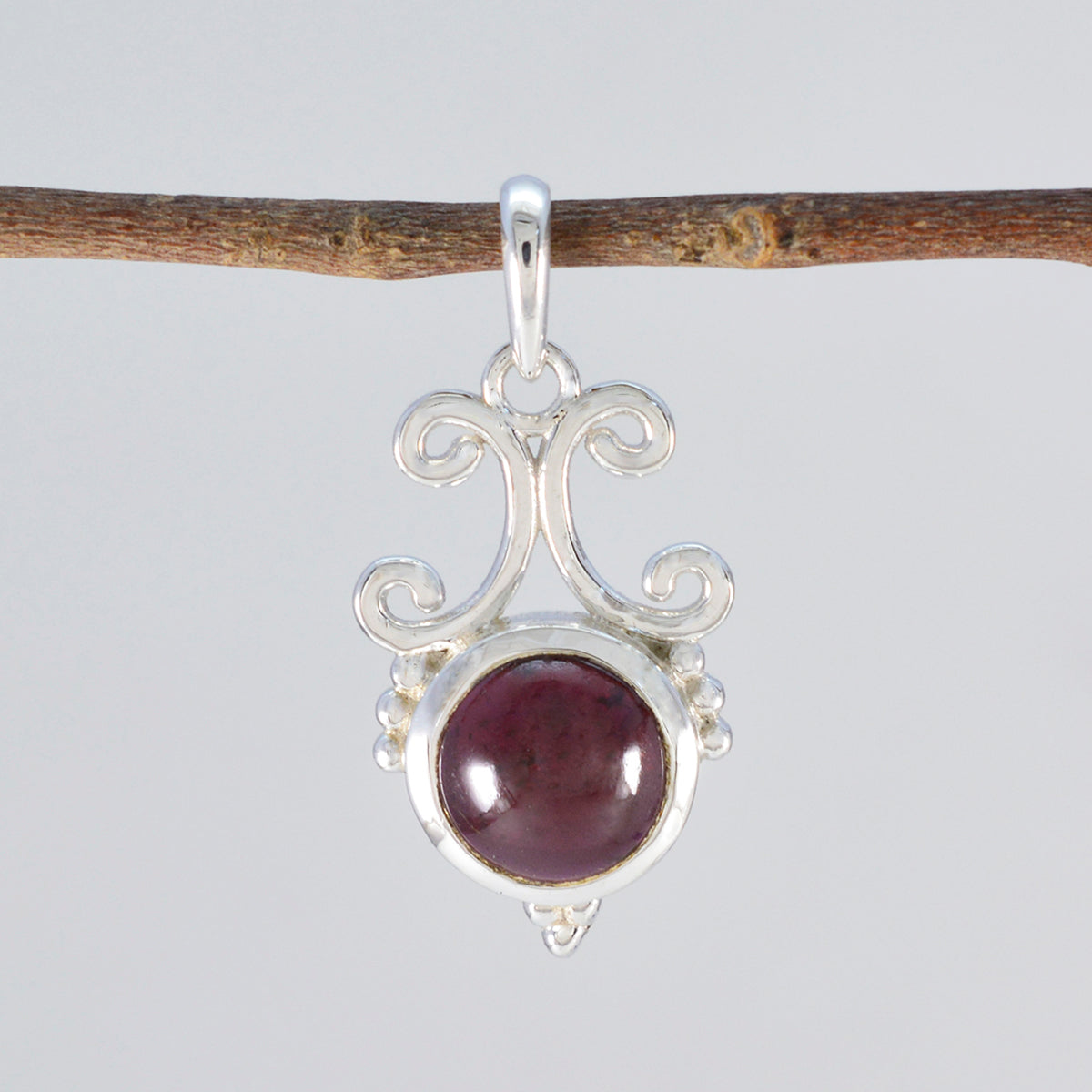 Garnet Dainty Spanish 92.5 Silver Solitaire Chloe valentine Red Pendant Jewellery
