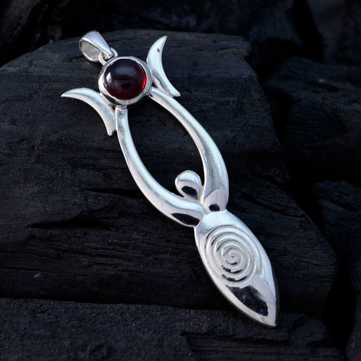 Garnet Featherlight German Sterling Silver Solitaire Eliza Contemporary Red Pendant Jewellery