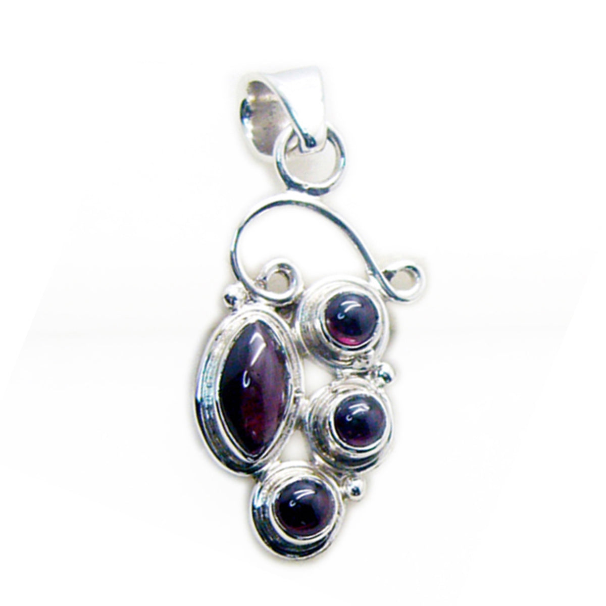 Garnet Eye-catching Latin American Silver quarter Red Pendant