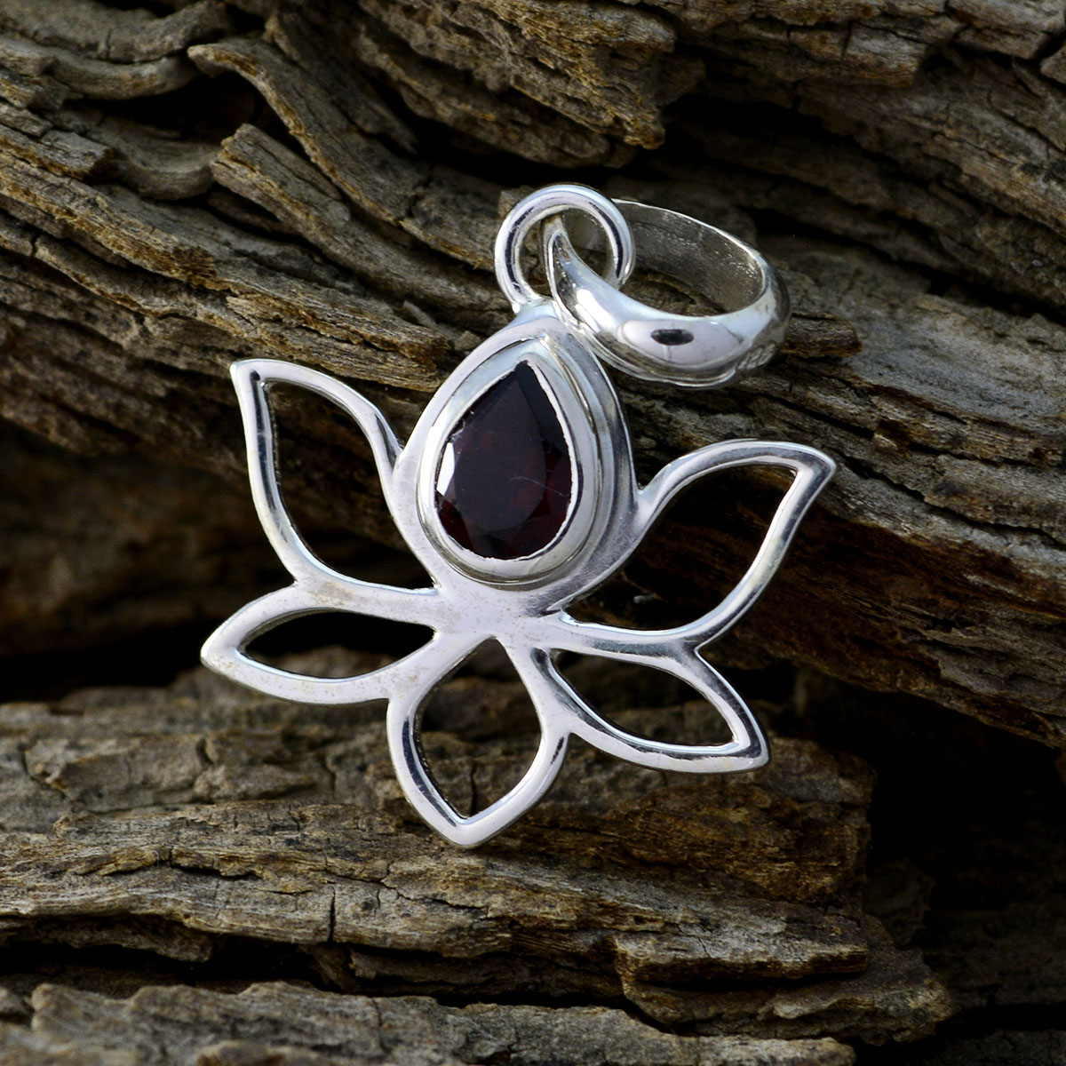 Garnet Elegant Japanese 92.5 Silver Solitaire Jia Rope-Wire Red Pendant Jewellery