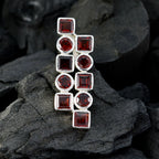 Colgante de plata americana clásica con granate y hélice roja de Freya deka